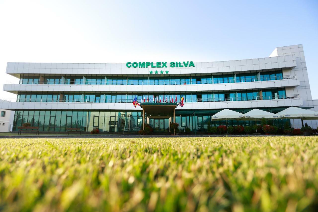 ホテル Complex Silva ブカレスト エクステリア 写真